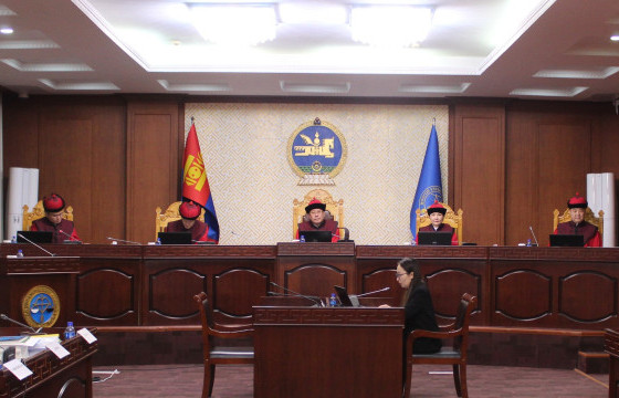 Үндсэн хуулийн цэц Эрүүгийн хуулийн 13.14 дүгээр заалтыг Үндсэн хууль зөрчсөн гэж үзлээ 