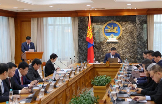 Төрийн албан хаагчийн нэг удаагийн буцалтгүй тусламжийг хууль ёсны өвлөгчид нь олгоно