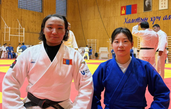 Манай улсад “Physical Asia” тэмцээний аварга Jang Eun Sil иржээ