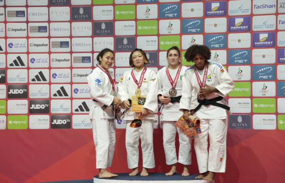 Л.Энхрийлэн “Абу Даби-2025 Гранд слам”-аас мөнгөн медаль хүртлээ