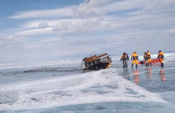 Мөсөн дээгүүр явах болон авто тээвэр хийхгүй байхыг онцгойлон анхааруулж байна