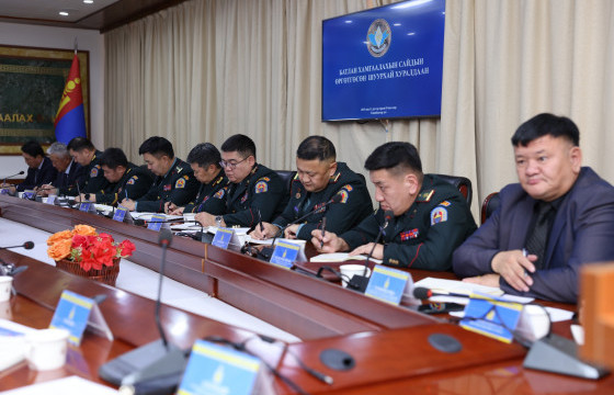 БАТЛАН ХАМГААЛАХ ЯАМ ИРГЭДИЙГ ХҮЛЭЭН АВЧ УУЛЗДАГ ЦАГТАЙ БОЛНО