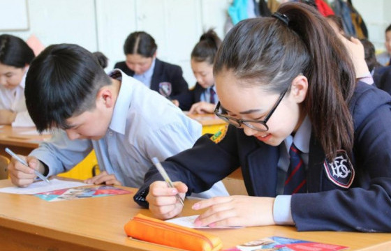 Дунд ангийн сурагчдыг танхимаар хичээллүүлэх шаардлагыг Боловсролын сайдад хүргүүлжээ