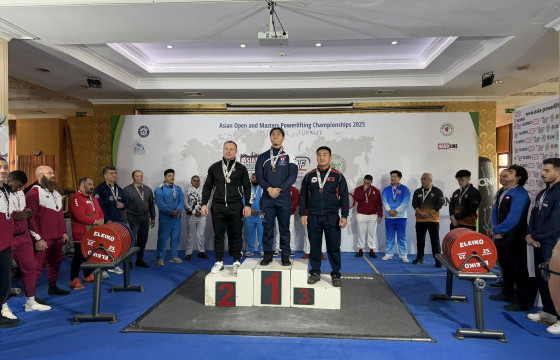 Э.Адьяатөмөр пауэрлифтингийн Азийн аваргаас хүрэл медаль хүртжээ