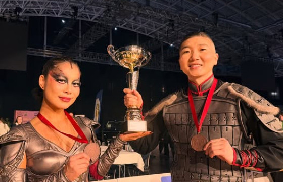 “Moon dance” хамтлаг латин бүжгийн дэлхийн аваргаас хүрэл медаль хүртлээ