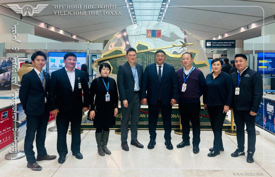 “UNITED AIRLINES” АГААРЫН ТЭЭВЭРЛЭГЧ ЭНЭ ОНД ХИЙХ ХУВААРЬТ ОТГОН НИСЛЭГЭЭ ҮЙЛДЛЭЭ