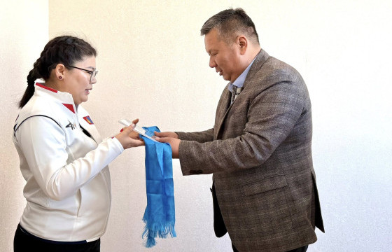 Их мастер А.Энхтуулд хоёр өрөө байр гардуулан өглөө