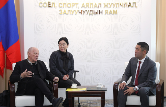 Г.Дашням Дэлхийн кёрлингийн холбооны зөвлөх Лук Феллайг хүлээн авч уулзлаа
