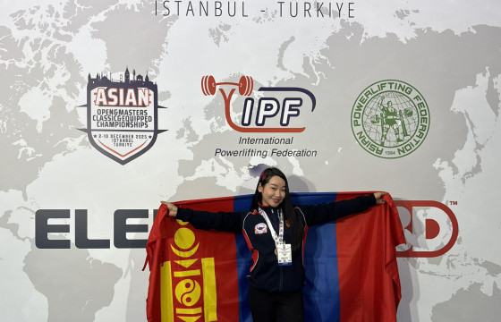 О.УРАНГОО: Аав минь биднийг спортоор хичээллэхийг үргэлж дэмжиж ирсэн 