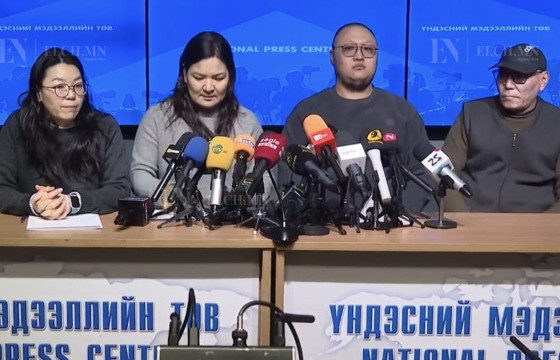 Дүнжингаравын дэлбэрэлтэнд өртсөн иргэд хохирлоо барагдуулахыг шаардаж байна