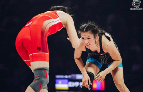 М.РЭНЦЭНХАНД: Дэлхийн давцанд эх орныхоо нэрийг мандуулж байгаа тамирчдыг хараад л гоё санагдаад чөлөөт бөхийг сонгосон