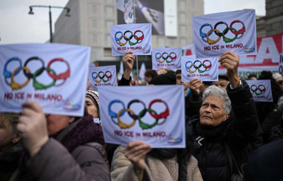 Өвлийн олимпыг эсэргүүцсэн жагсаалын үеэр мөргөлдөөн гарлаа
