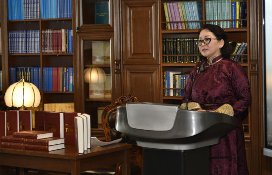 Ерөнхий сайд А. Амарын “Монголын товч түүх” номын нээлт боллоо