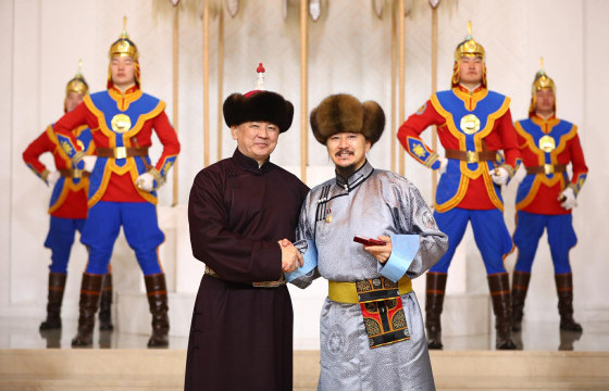 “The Hu ‘ хамтлагийн “Жааяа” Г.Нямжанцан гавьяат жүжигчин цол хүртлээ