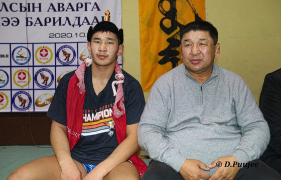 Сумын заан Д.Мөнхтулга цагаан сарын бөхийн барилдааны тааврыг өөрчиллөө