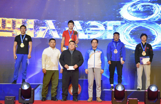 Чөлөөтийн “Шилдэг-8”-ын 65 кг-д Б.Зэнээмэдэр түрүүлэв