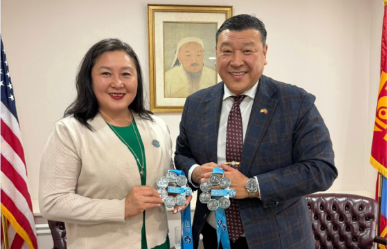 Марафонч Х.Алимааг, Элчин сайд Ө.Батбаяр хүлээн авч уулзав