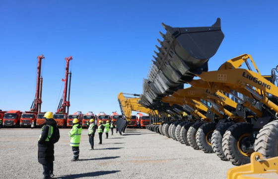 Туулын хурдны замын бүтээн байгуулалтын барилгын ажлыг эхлүүллээ