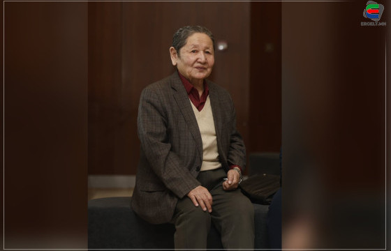 Т.БААСАНСҮРЭН: БИ НАСАН ТУРШДАА ХҮН АРДАА МАГТАН ДУУЛСАН