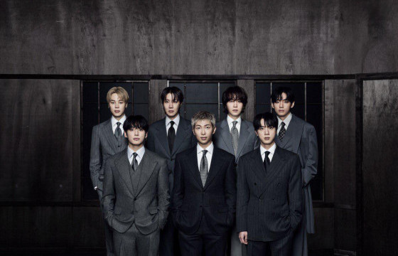 BTS хамтлаг Arirang цомгоороо эргэн ирлээ