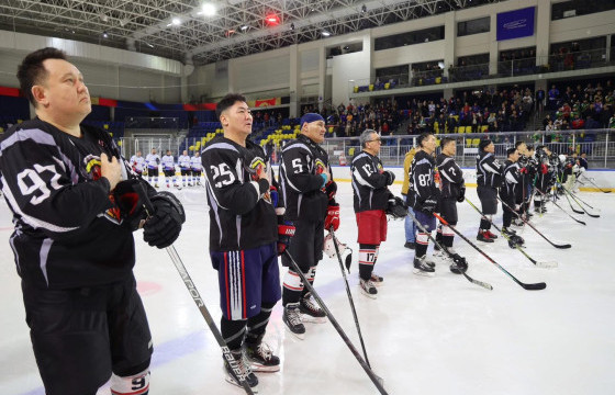 Монгол, Оросын хоккейн нөхөрсөг тоглолт эхэллээ