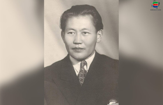 ТҮҮНИЙ ШҮЛГЭЭР БҮТСЭН “ЖАРГААХ ЗҮРХЭН”, “УЯХАН ХОРВООН ХАНЬ”, “ЧАНДМАНЬ ЭРДЭНЭ”-ИЙГ СОНСОХОД Л…