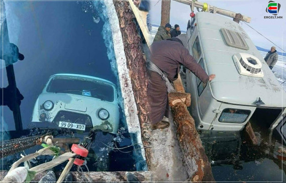 ХӨВСГӨЛ ДАЛАЙГААС МАШИНАА ГАРГАСАН ИРГЭН Т.БАТСУУРЬ: НУТГИЙН ЗАЛУУЧУУД НЭГДЭЭД ДАЛАЙД ОСОЛДСОН ӨВӨӨ, ХҮҮГИЙН ЦОГЦСЫГ ГАРГАЛАА