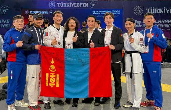 У.Сүрэнжав, Г.Болор-Эрдэнэ нар Туркийн тэмцээнээс мөнгөн медаль хүртлээ