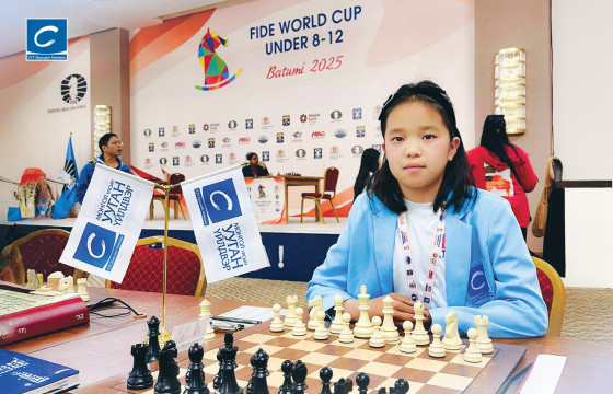 И.Цэлмүүн гудамжинд иргэдтэй бооцоотой шатар тоглож эхэллээ