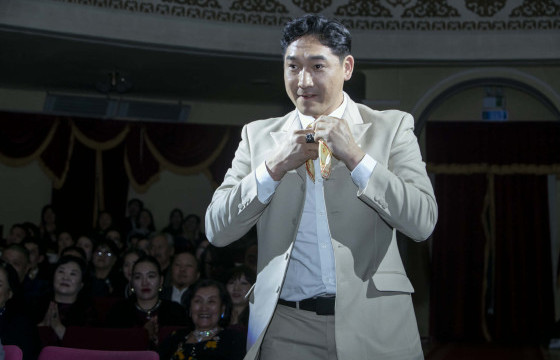 ТҮҮНИЙ БҮТЭЭСЭН БРЭД, ХАВХ, ВРОНСКИЙ, ДОРЛИГ, ЖАРГАЛ...