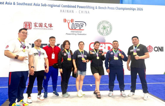 Пауэрлифтингийн тамирчид  Хайнаниас 8 алт, 2 мөнгө медаль хүртжээ