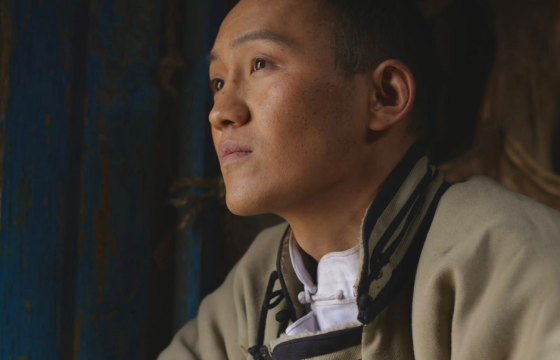 М.БАТ-ЭРДЭНЭ: “ЗАДЛААГҮЙ ЗАХИА” КИНОНЫ ГЭНДЭНГИЙН ДАРУУЛГАГҮЙ ДАВАА БОЛ ЭХ ОРОНДОО ХАЙРТАЙ ЭРЭЛХЭГ ХҮҮ 