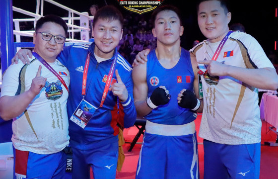 Х.Билгүүнсайхан дэлхийн аварга М.Сабырханыг яллаа