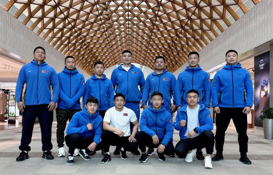 Чөлөөт бөхийн эрэгтэй тамирчид Азийн аваргад мордлоо