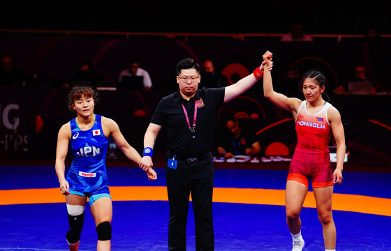 Б.Хулан, Азийн аваргын  алтан медалийн төлөө барилдахаар шалгарч үлдлээ