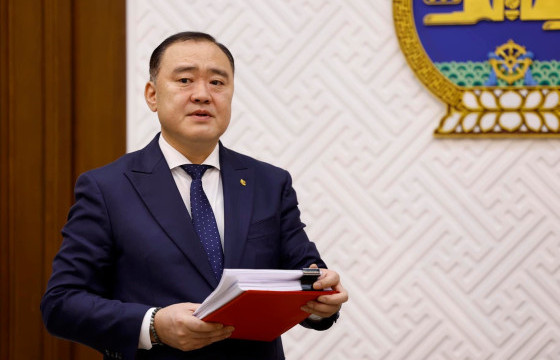 Л.ГАНТӨМӨР: Ардчилсан намын Ерөнхий нарийн бичгийн дарга, дэд даргаар хэнийг сонгох вэ гэх дотоод хэлэлцүүлэг өрнөж байна