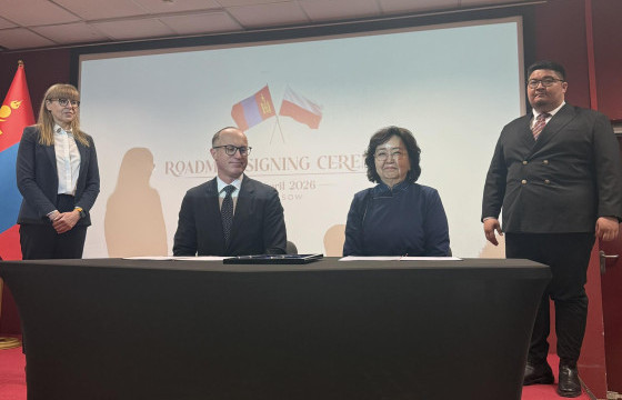 Монгол-Польшийн хамтын ажиллагааны замын зурагт гарын үсэг зурлаа