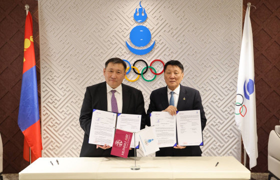 “ХҮННҮ ЭЙР” ХХК-тай олимпын түншлэлийн гэрээ байгуулав