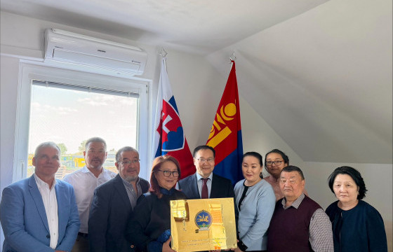 Монгол Улсын Өргөмжит консулын газрыг Братислав хотод нээв