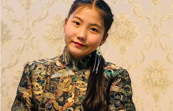 С.ОЧИРТУЯА: Багштайгаа ярилцаж алдаагаа засаад, өмнө нь хожигдсон охиноо ялж түрүүлсэн