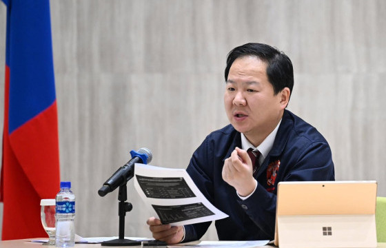 Д.МӨНХХУЯГ: Т.Даваадалайг Туулын хурдны замын төсвөөс 6.6 тэрбум төгрөгийг хамаарал бүхий этгээдийнхээ данс руу шилжүүлж, мөнгө угаасан хэргээр шалгаж байна