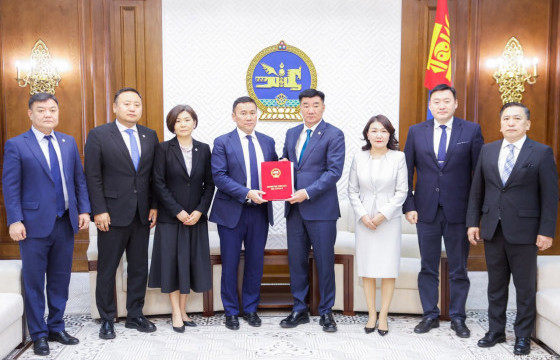 Эрүүгийн хянан шийдвэрлэх тухай хуульд нэмэлт оруулах тухай хуулийн төслийг өргөн мэдүүллээ 