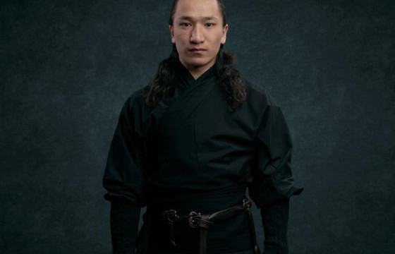 М.МӨНХБАТ: ТЕАТРЫН ЭХ ОРОН ОХУ-Д ТҮҮХИЙН ОНДООШЛОО ТОЛИЛУУЛЖ, “МӨНГӨН СЭЛЭМ” ШАГНАЛ ХҮРТСЭНДЭЭ БАЯРТАЙ БАЙНА