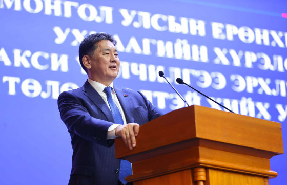 Ерөнхийлөгч У.Хүрэлсүх такси үйлчилгээ эрхлэгчдийн төлөөлөлтэй уулзлаа