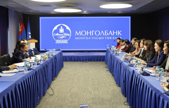 Монголбанкны Ерөнхийлөгч С.Наранцогт “Санхүү банкны эмэгтэйчүүдийн холбоо”-ны удирдлагуудыг хүлээн авч уулзлаа