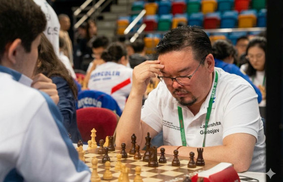 Г.Занданшатарын  “WR Chess” баг шөвгийн наймд шалгарч үлдлээ