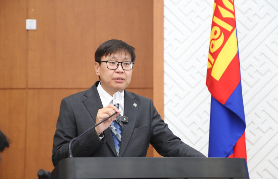 П.Наранбаяр : Монгол, казакаар нь талцуулах нь буруу
