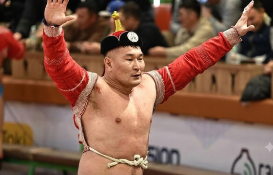 Улсын өсөх идэр начин Л.Энхсаруул Улсын заан боллоо