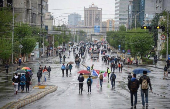 ЦАГ АГААР: Улаанбаатарт өдөртөө аадар бороотой, 26 хэм дулаан байна