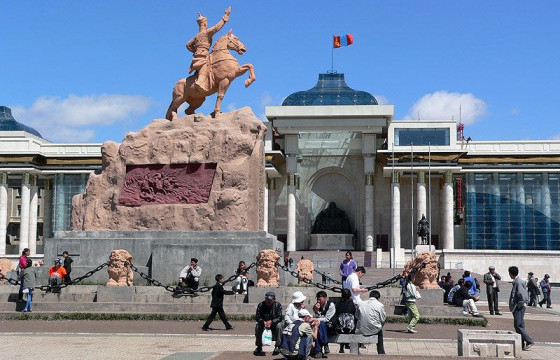 ЦАГ АГААР: Улаанбаатарт өдөртөө 32 хэм дулаан байна